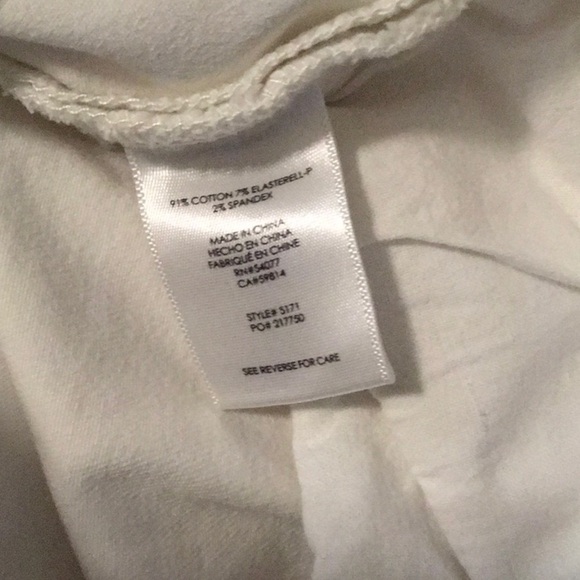 CAbi jeans women's size 2 white slim boyfriend women’s size 2 - Picture 12 of 15